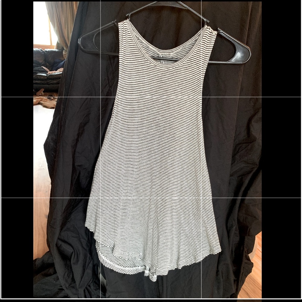 American Eagle women’s tank
